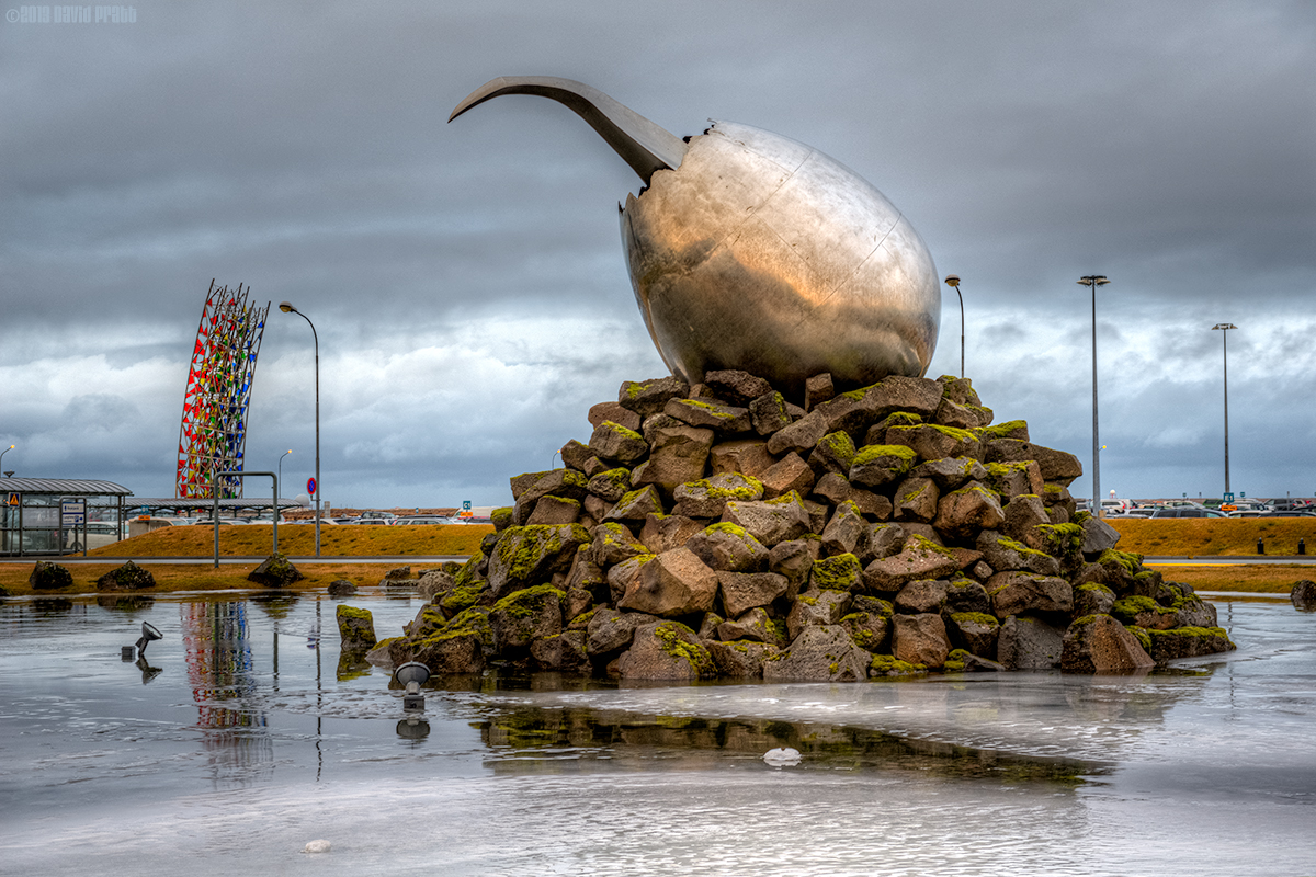 The Jet Nest And The Rainbow