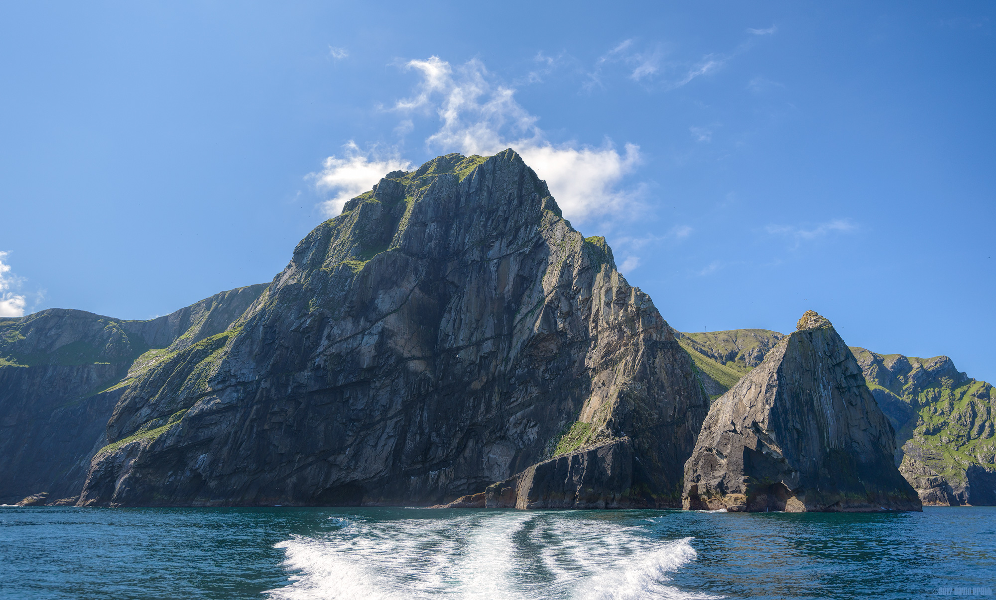 Leaving Mina Stac and Leac Mhina Stac